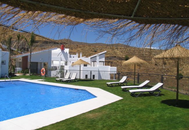 Apartamento en Torrox Costa -  Ático Calaceite Blanco | Relax con Vistas al Mar de 180° cerca de Nerja Apartamento en Torrox Costa -  Ático Calaceite Blanco | Relax con Vistas al Mar de 180° cerca de Nerja