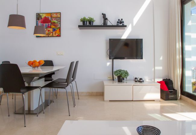Apartamento en Torrox Costa -  Ático Calaceite Blanco | Relax con Vistas al Mar de 180° cerca de Nerja Apartamento en Torrox Costa -  Ático Calaceite Blanco | Relax con Vistas al Mar de 180° cerca de Nerja