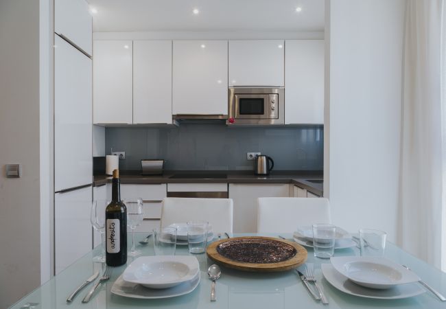 Apartamento en Málaga - Pompidou Superior 3A Apartamento en Málaga - Pompidou Superior 3A