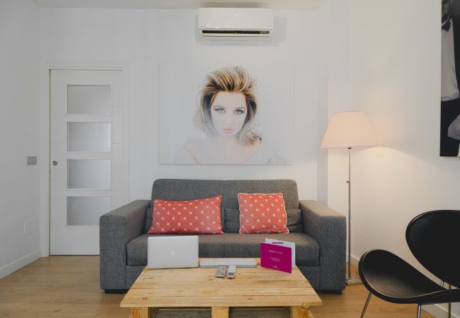 Apartamento en Málaga - Pompidou Superior 3B Apartamento en Málaga - Pompidou Superior 3B