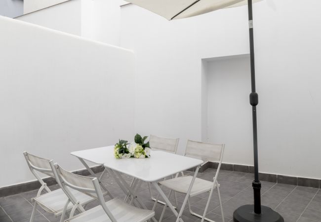 Apartamento en Málaga - Pompidou Boutique Apartment with Terrace 1B Apartamento en Málaga - Pompidou Boutique Apartment with Terrace 1B