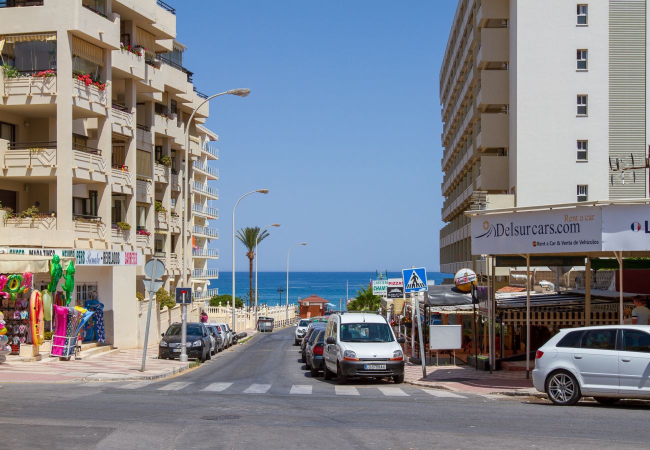 Apartamento en Torremolinos - Lydia Uno - Exclusive apartment for 8 near beach and restaurants