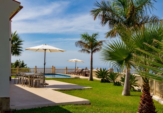Villa en Algarrobo - Casa Bonita  Villa en Algarrobo - Casa Bonita