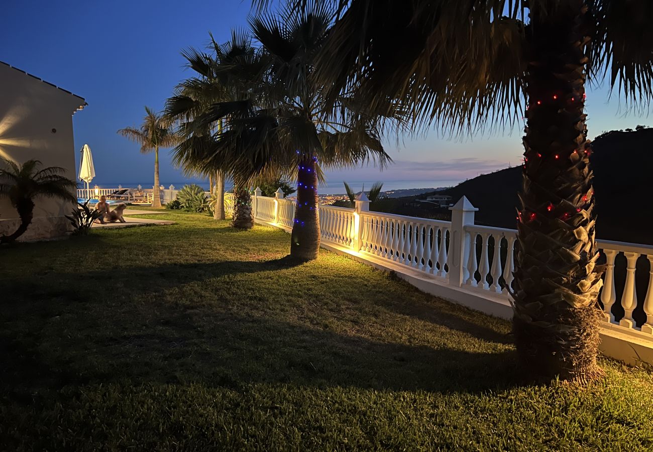 Villa en Algarrobo - Casa Bonita 