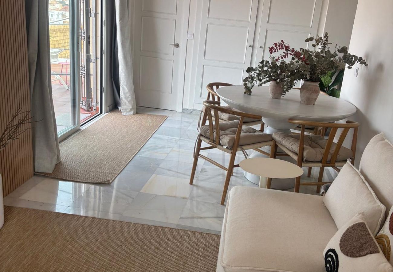 Apartamento en Málaga - Tribuna - Atico Cervantes
