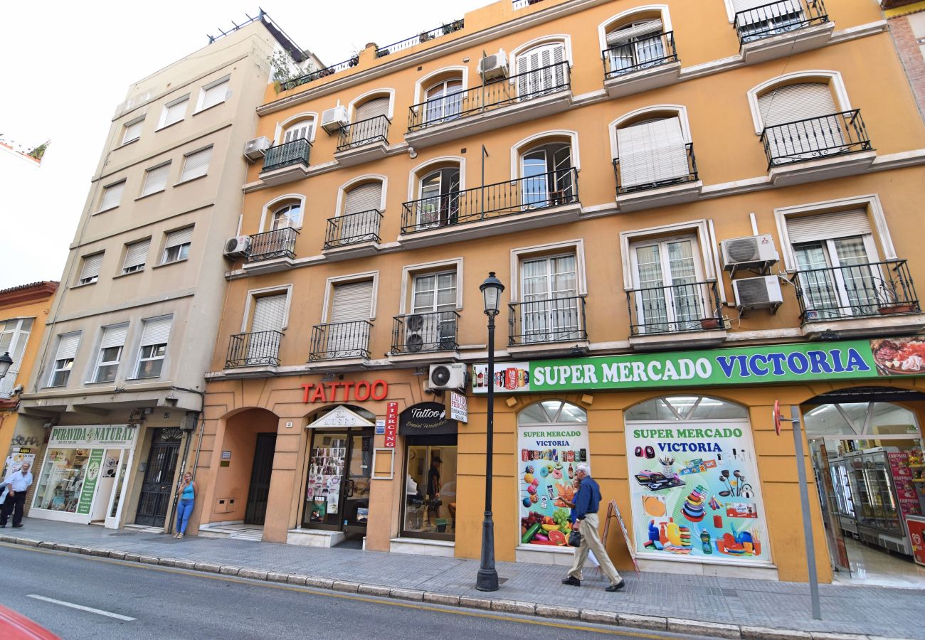 Apartamento en Málaga - Victoria Suite Parking