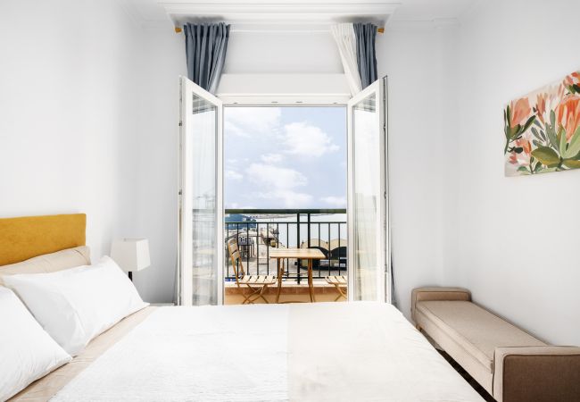 Apartamento en Málaga - Jardines del Puerto with View