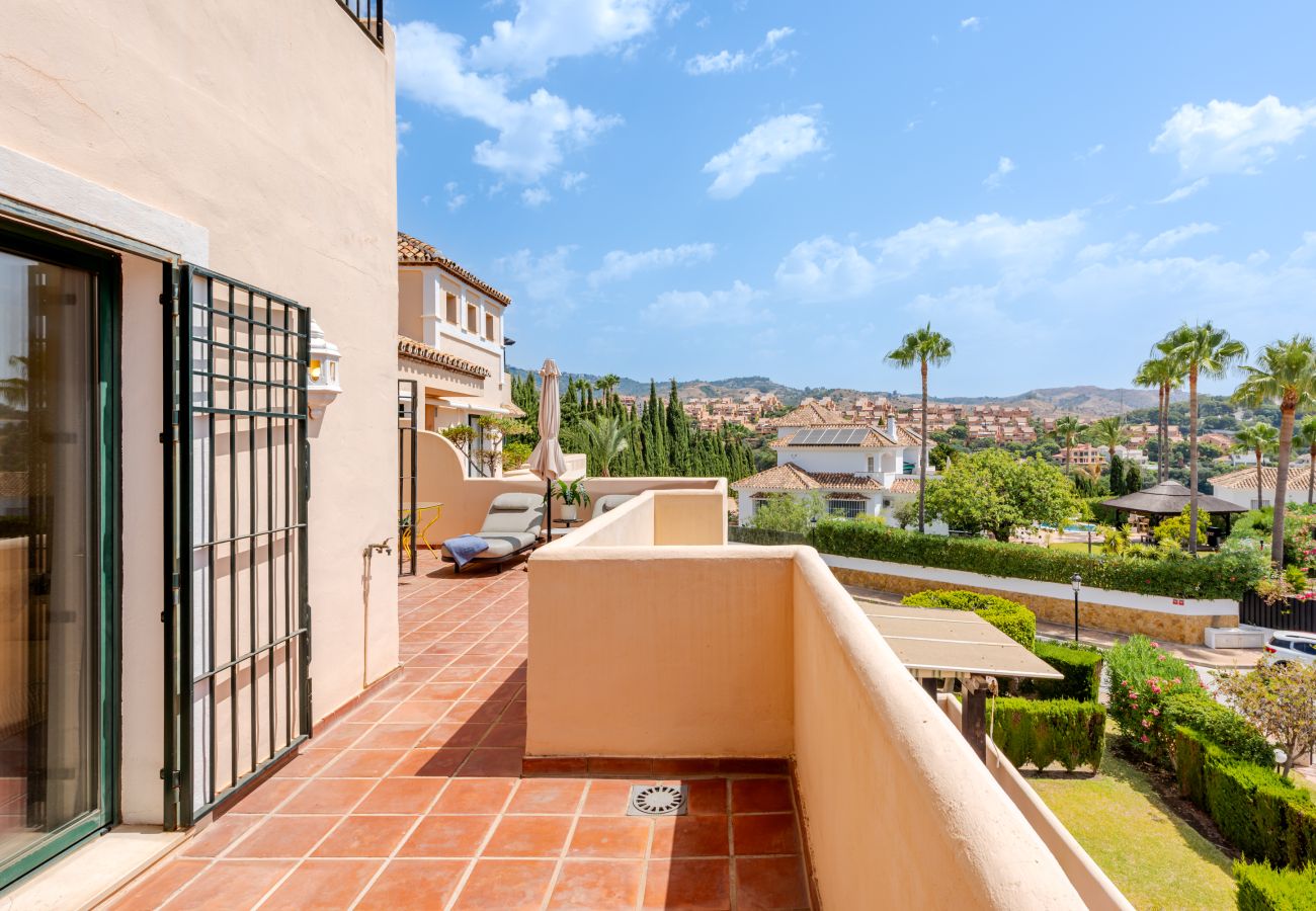Apartamento en Marbella - El Manantial Elviria – Amplio apartamento con vistas al mar y gran terraza
