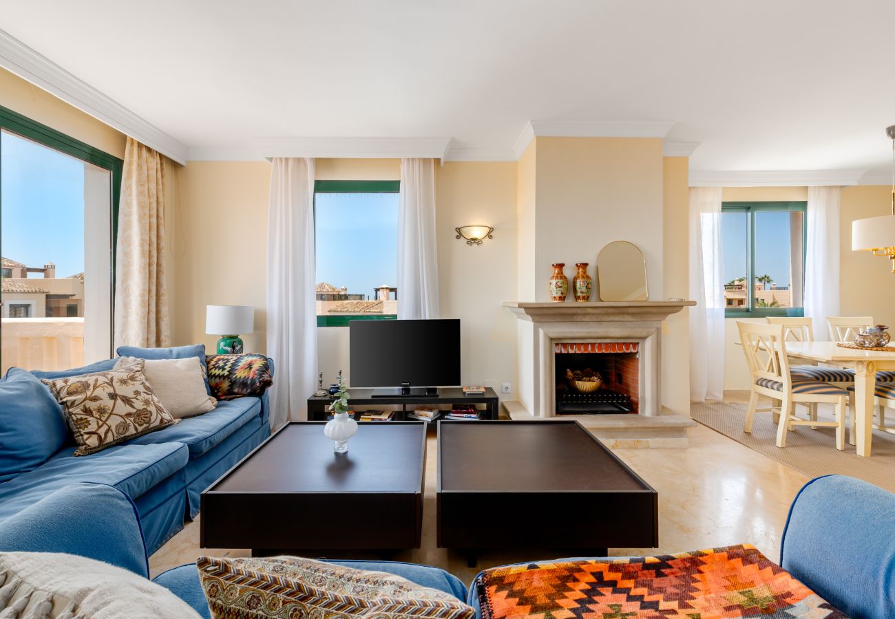 Apartamento en Marbella - El Manantial Elviria – Amplio apartamento con vistas al mar y gran terraza