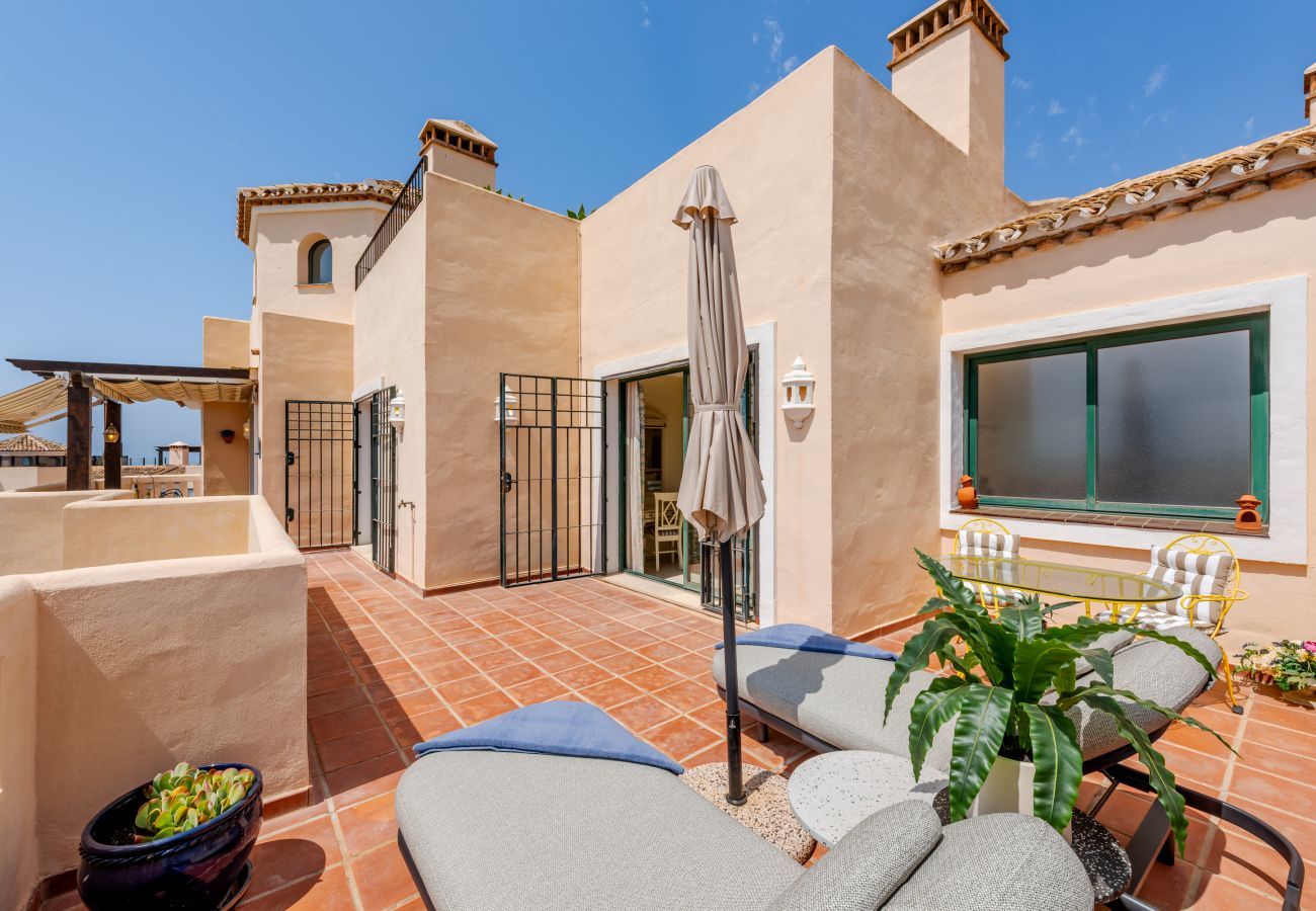 Apartamento en Marbella - El Manantial Elviria – Amplio apartamento con vistas al mar y gran terraza
