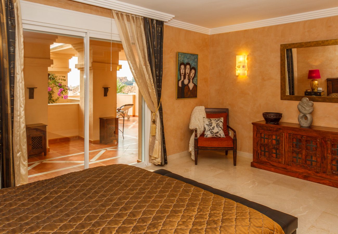 Ferienwohnung in Marbella - Albatros Hill Marbella - Exclusive 3 bed / 3 bath apartment