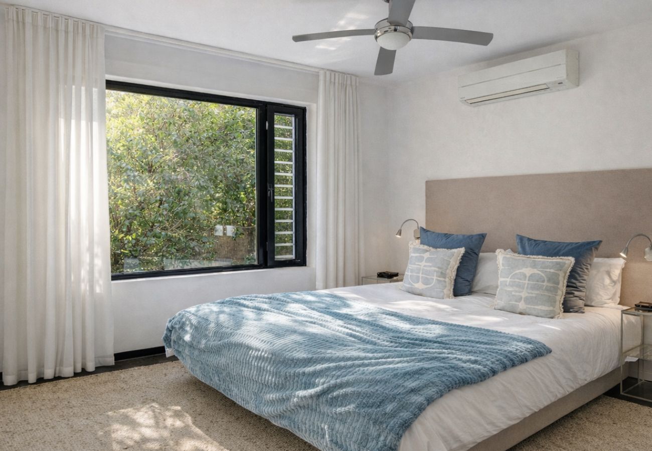 Villa in Marbella - La Corsa Marbella - Luxury 5 bed/bath villa with private pool, jacuzzi