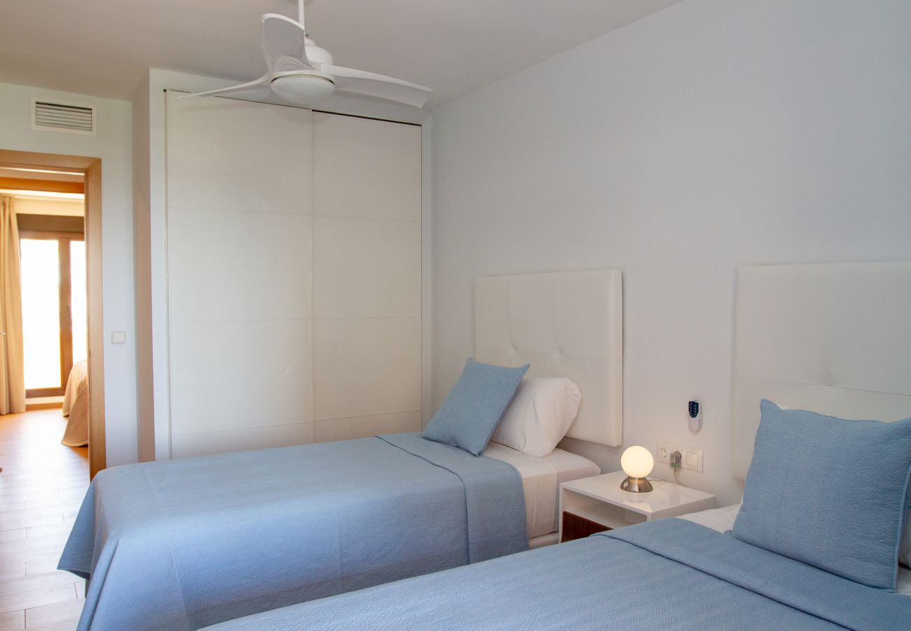 Ferienwohnung in Torremolinos - Lydia Uno - Exclusive apartment for 8 near beach and restaurants