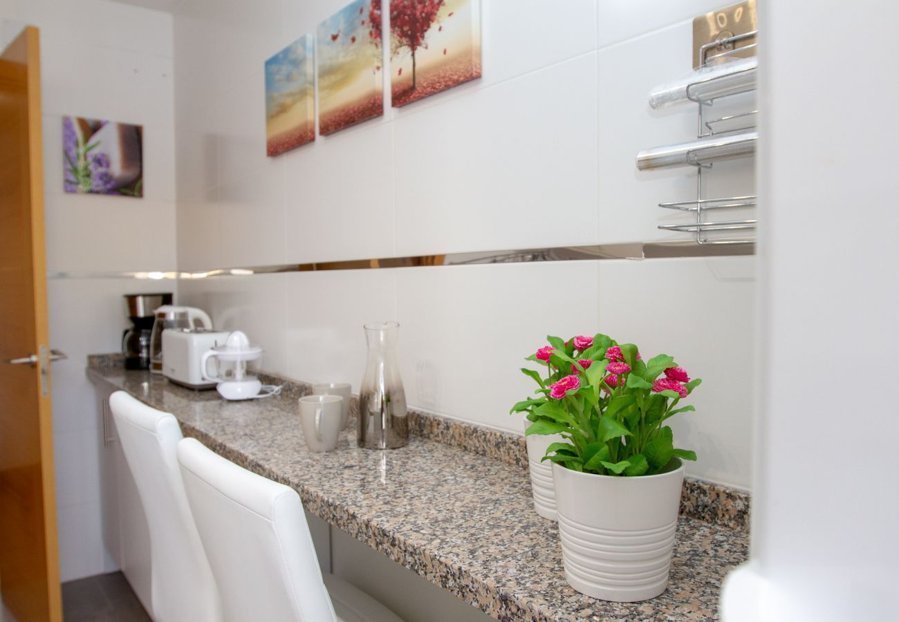 Ferienwohnung in Torremolinos - Lydia Uno - Exclusive apartment for 8 near beach and restaurants