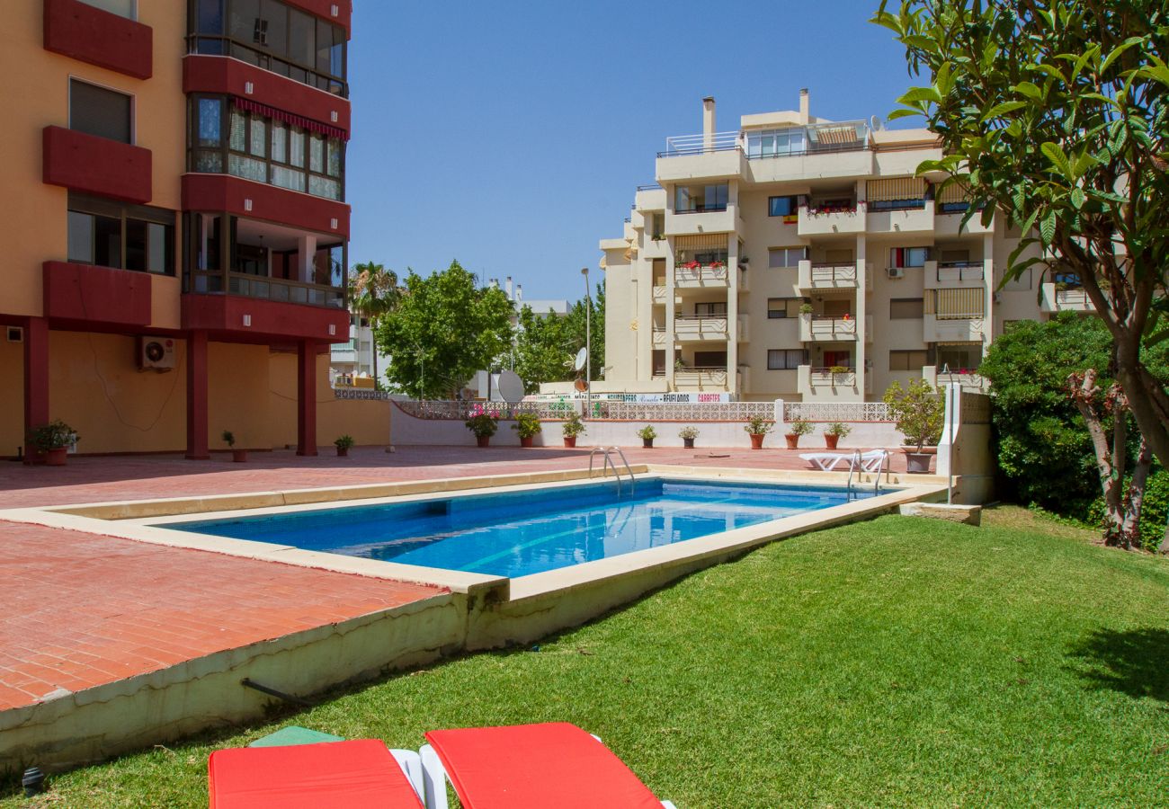 Ferienwohnung in Torremolinos - Lydia Uno - Exclusive apartment for 8 near beach and restaurants