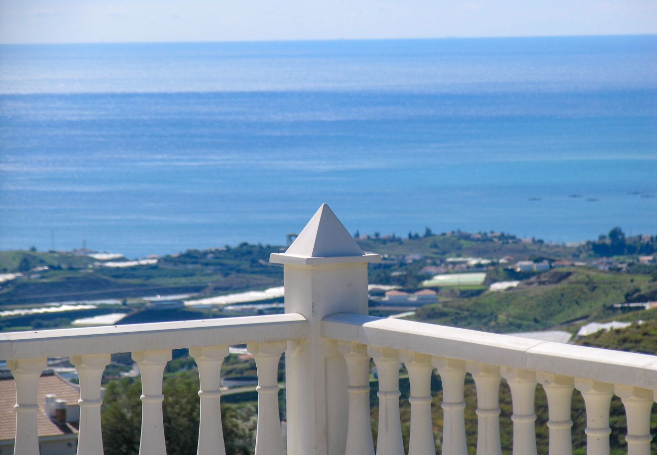 Villa in Algarrobo - Casa Bonita - 4 bedroom Country House in Authentic Andalucia, Malaga