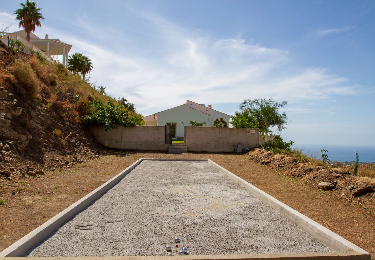 Villa in Algarrobo - Casa Bonita - 4 bedroom Country House in Authentic Andalucia, Malaga