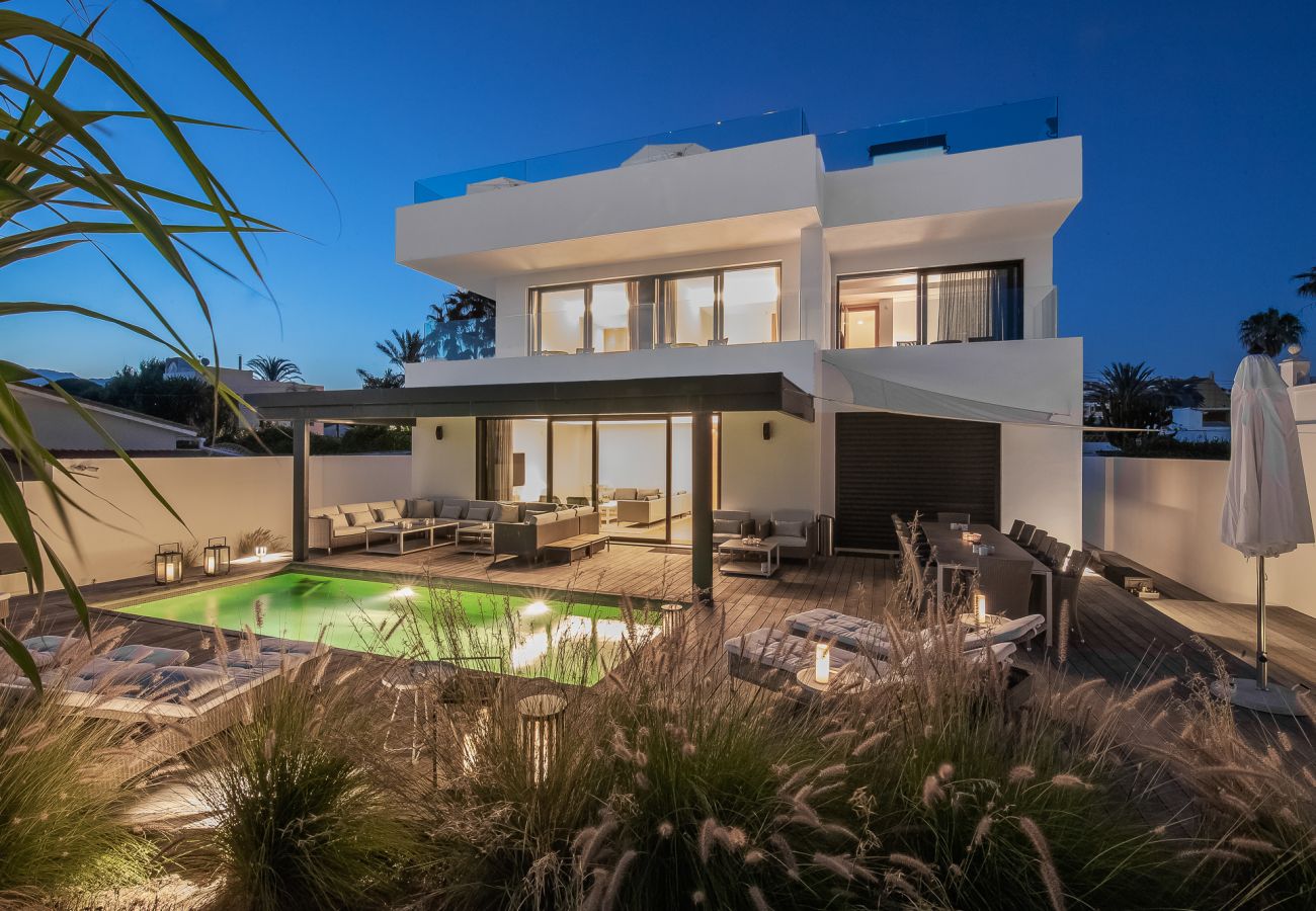 Villa in Marbella - Costabella Marbella - Unique Luxury Beach Villa