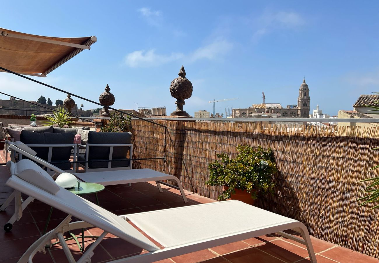 Ferienwohnung in Málaga - Tribuna - Atico Cervantes