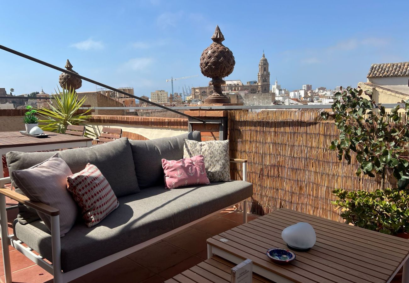 Ferienwohnung in Málaga - Tribuna - Atico Cervantes