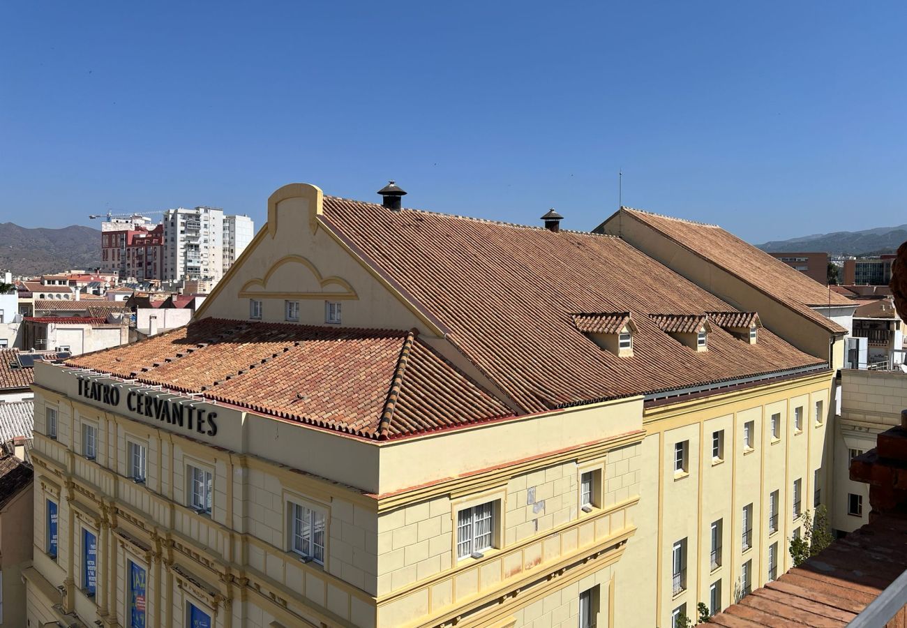 Ferienwohnung in Málaga - Tribuna - Atico Cervantes