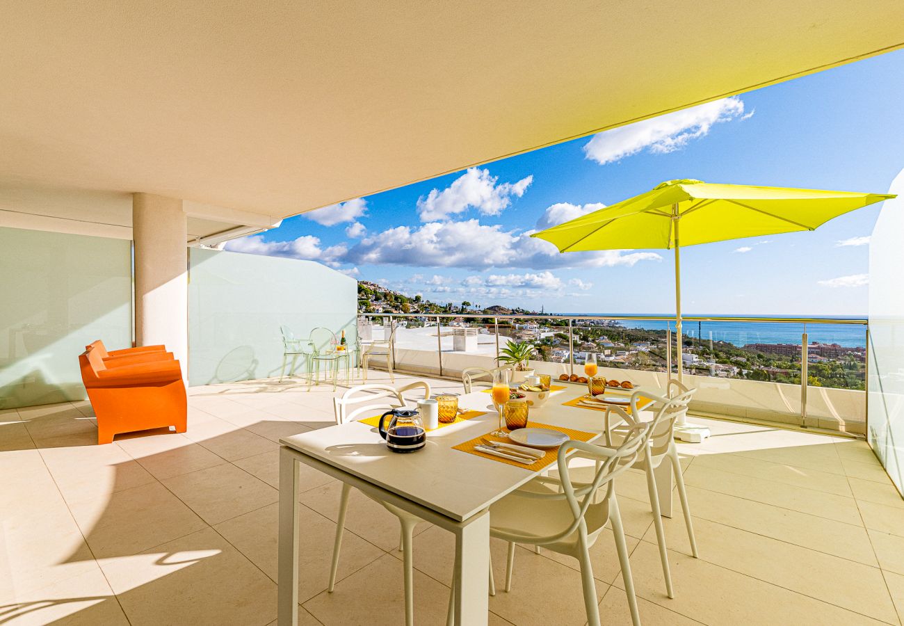 Ferienwohnung in Benalmádena - Hill Collections, El Higueron - Exclusive apartment with Sea View