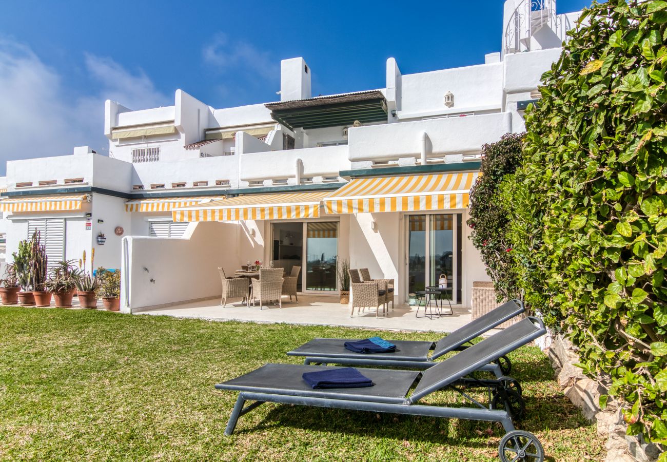 Ferienwohnung in Marbella - Azahara Marbella - Modern decorated apartment with lovely terrace view