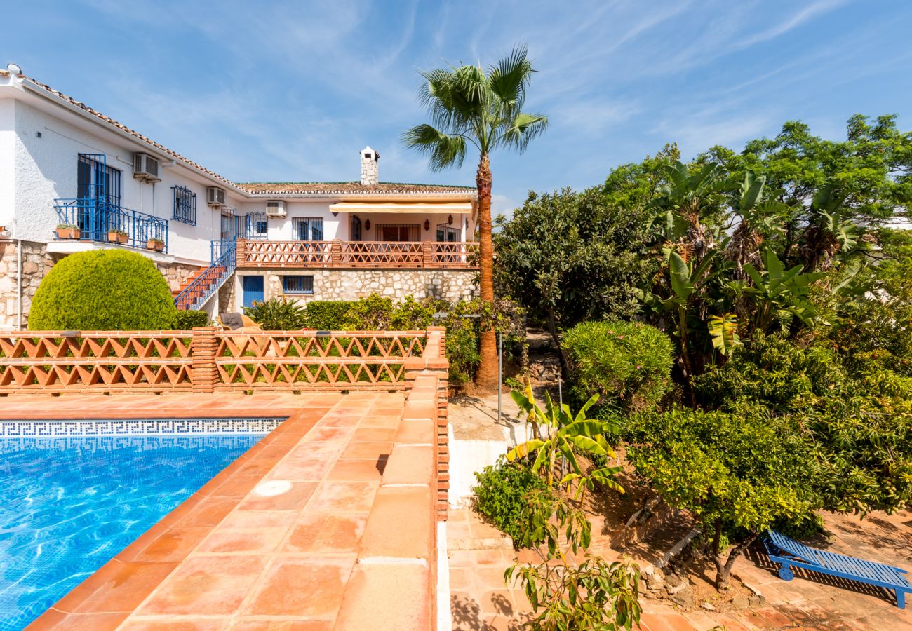 Villa in Mijas - Villa Paraisos, Mijas - Charming Andalucian villa, private pool