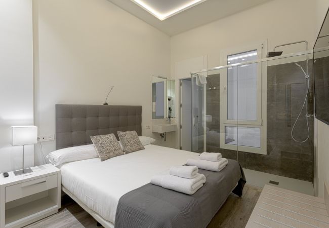 Ferienwohnung in Málaga - Fresh Velazquez Apartment C