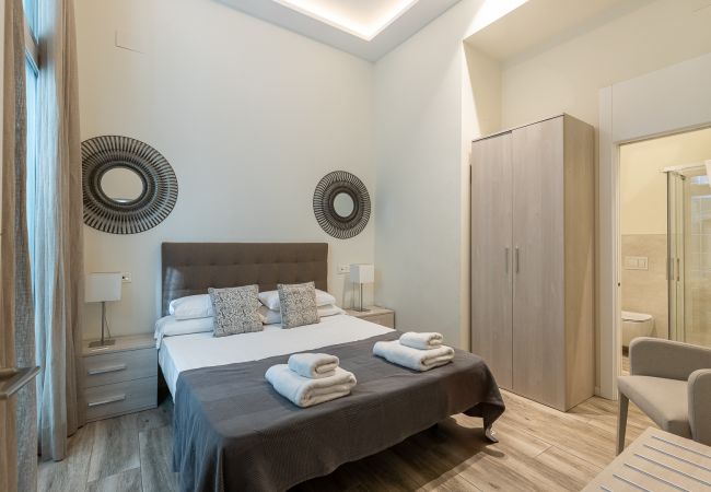 Ferienwohnung in Málaga - Fresh Velazquez Apartment A