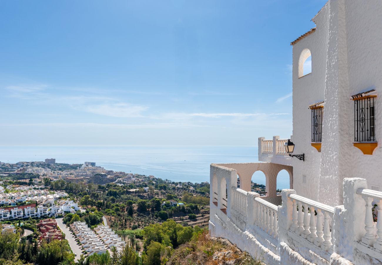 Doppelhaushälfte in Benalmádena - Casa de la Buena Vida  | 3 Bedroom Townhouse with Sea View 