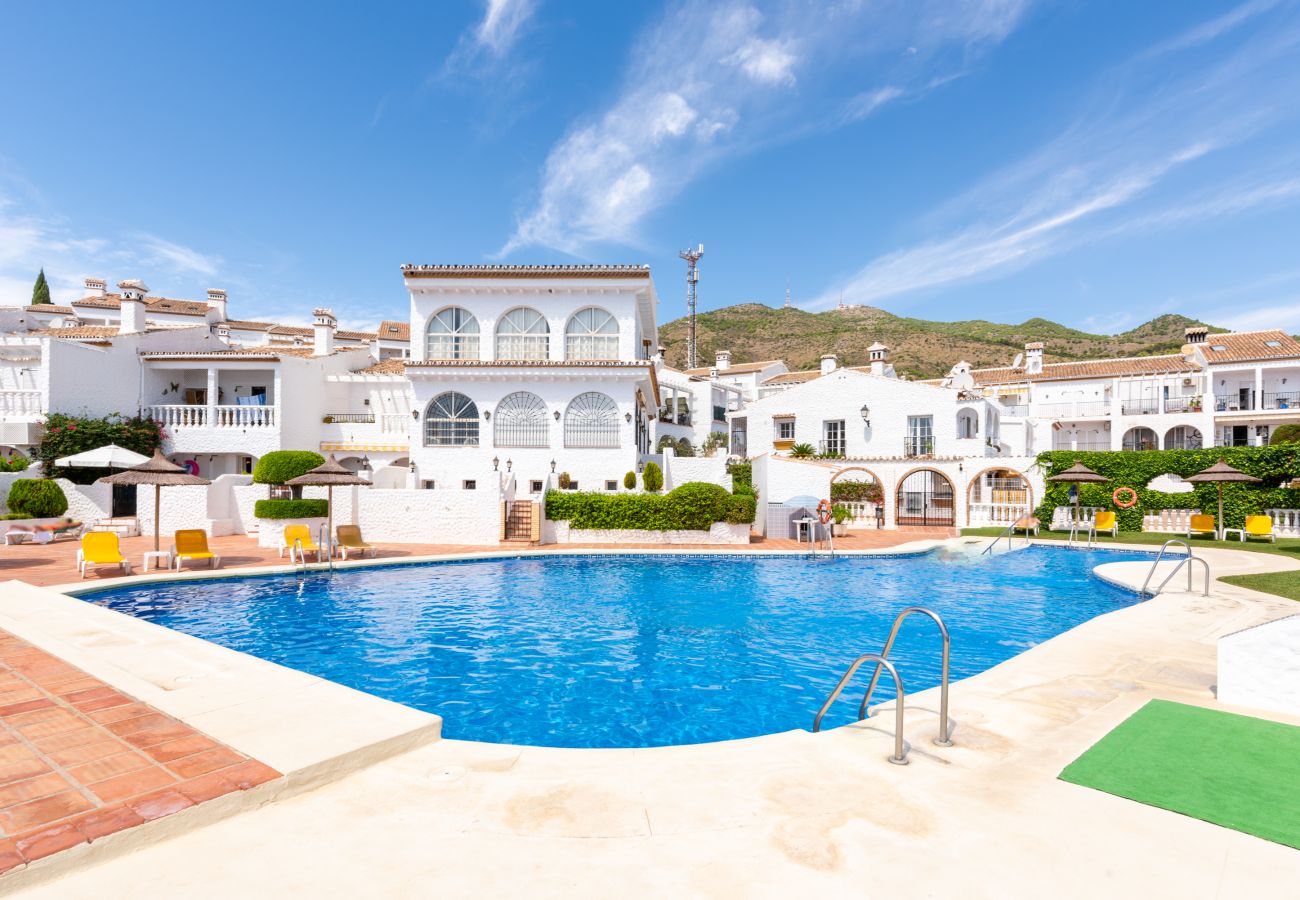 Doppelhaushälfte in Benalmádena - Casa de la Buena Vida  | 3 Bedroom Townhouse with Sea View 