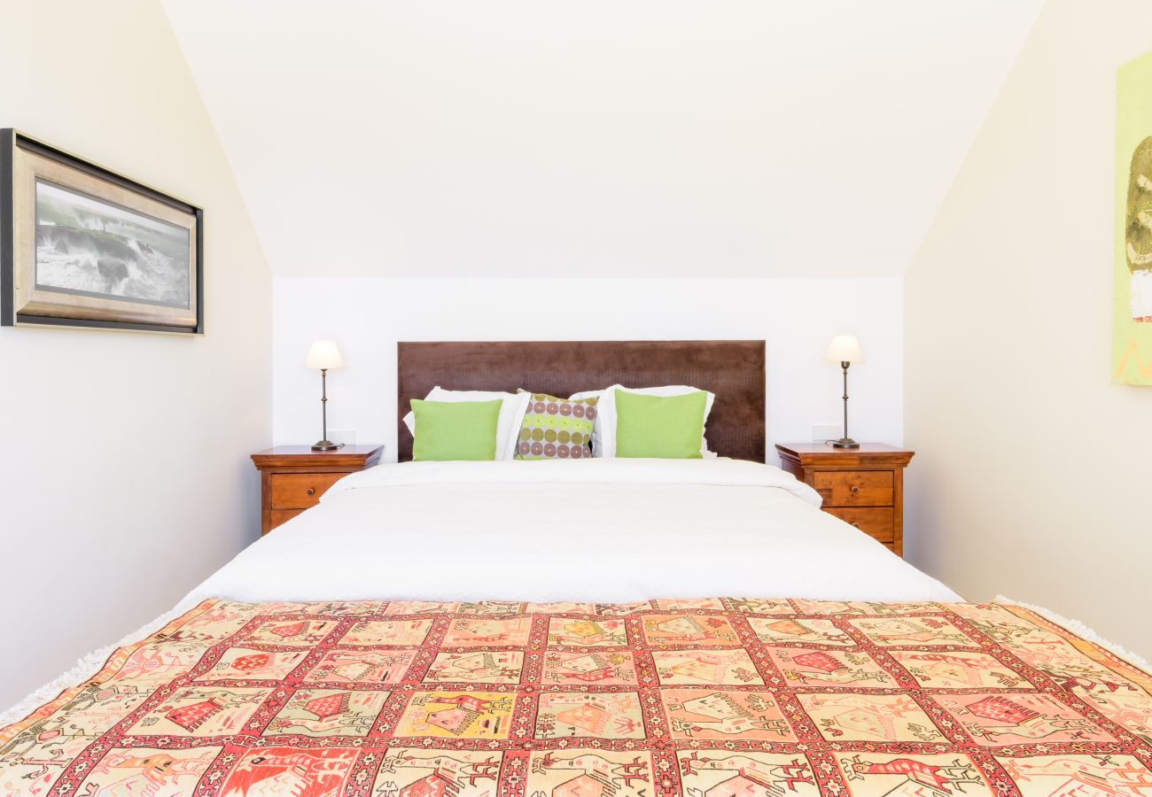 Ferienwohnung in Marbella - Elviria Hills Penthouse – Idyllische Golf- und Meerblick-Oase in Marbella