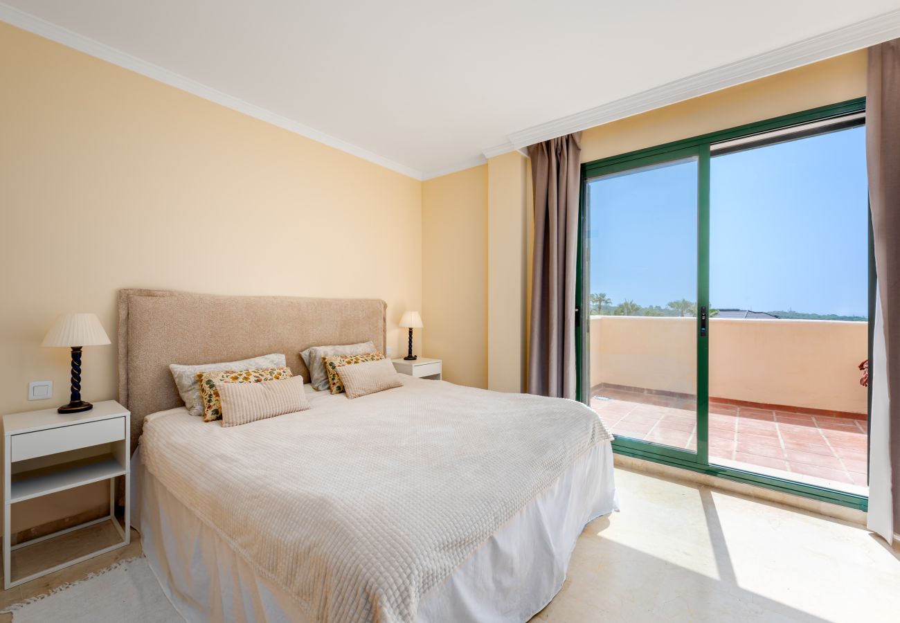 Ferienwohnung in Marbella - El Manantial Elviria – Geräumiges Apartment mit Meerblick und großer Terrasse