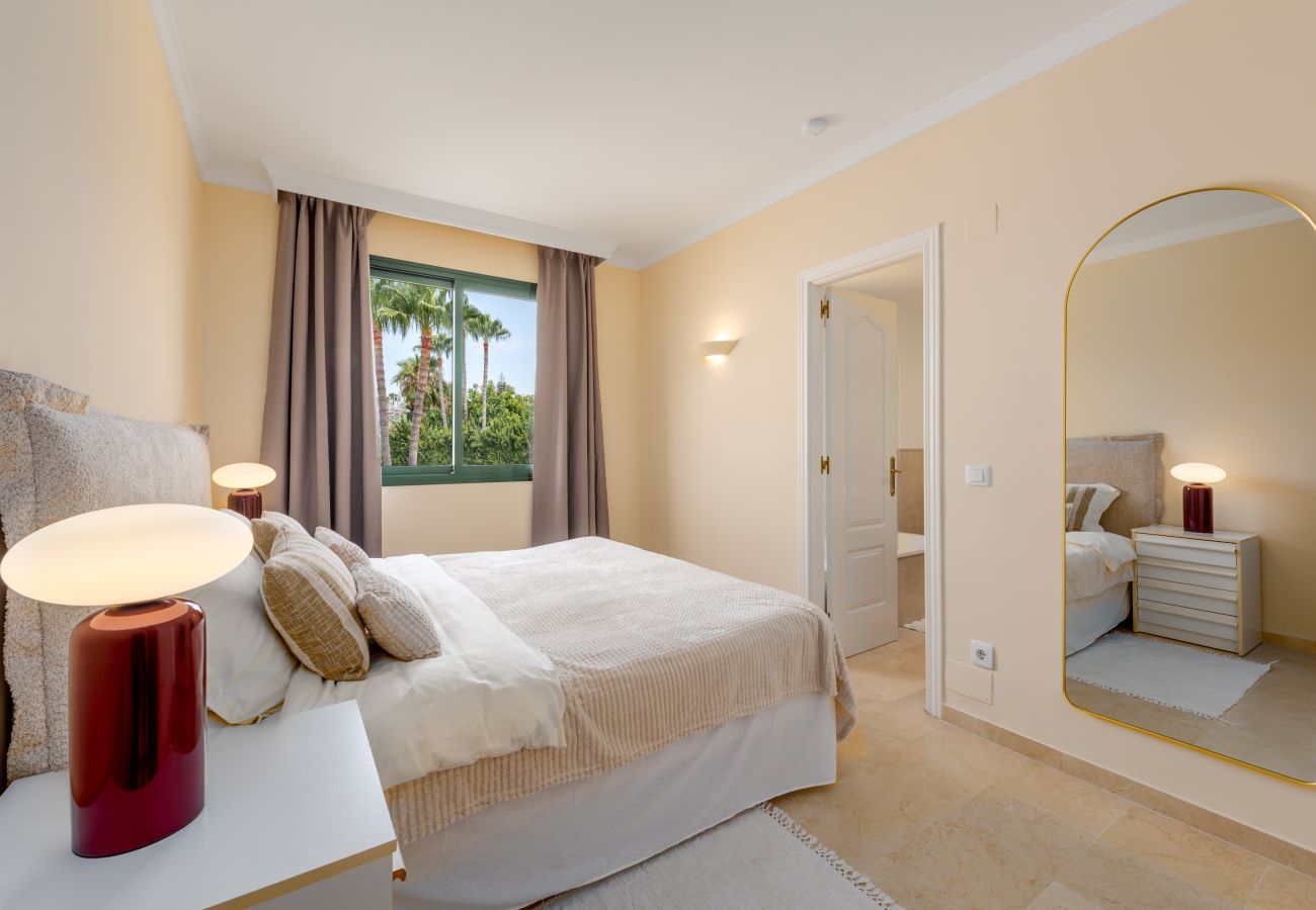 Ferienwohnung in Marbella - El Manantial Elviria – Geräumiges Apartment mit Meerblick und großer Terrasse