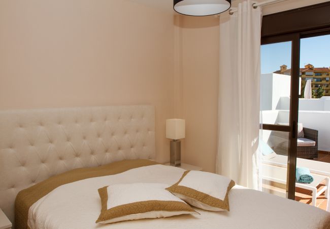 Apartment in Estepona - Golf Hills Marbella - Beautiful decorated incl. lounge terrace Apartment in Estepona - Golf Hills Marbella - Beautiful decorated incl. lounge terrace