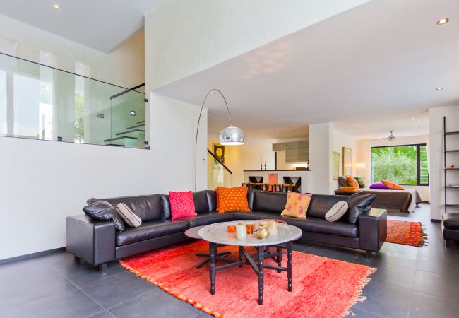 Villa in Marbella - La Corsa Marbella - Luxury 5 bed/bath villa with private pool, jacuzzi Villa in Marbella - La Corsa Marbella - Luxury 5 bed/bath villa with private pool, jacuzzi