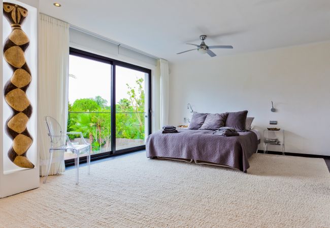 Villa in Marbella - La Corsa Marbella - Luxury 5 bed/bath villa with private pool, jacuzzi Villa in Marbella - La Corsa Marbella - Luxury 5 bed/bath villa with private pool, jacuzzi