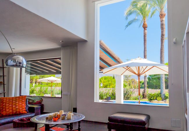 Villa in Marbella - La Corsa Marbella - Luxury 5 bed/bath villa with private pool, jacuzzi Villa in Marbella - La Corsa Marbella - Luxury 5 bed/bath villa with private pool, jacuzzi