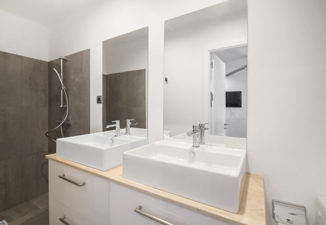 Villa in Marbella - La Corsa Marbella - Luxury 5 bed/bath villa with private pool, jacuzzi Villa in Marbella - La Corsa Marbella - Luxury 5 bed/bath villa with private pool, jacuzzi