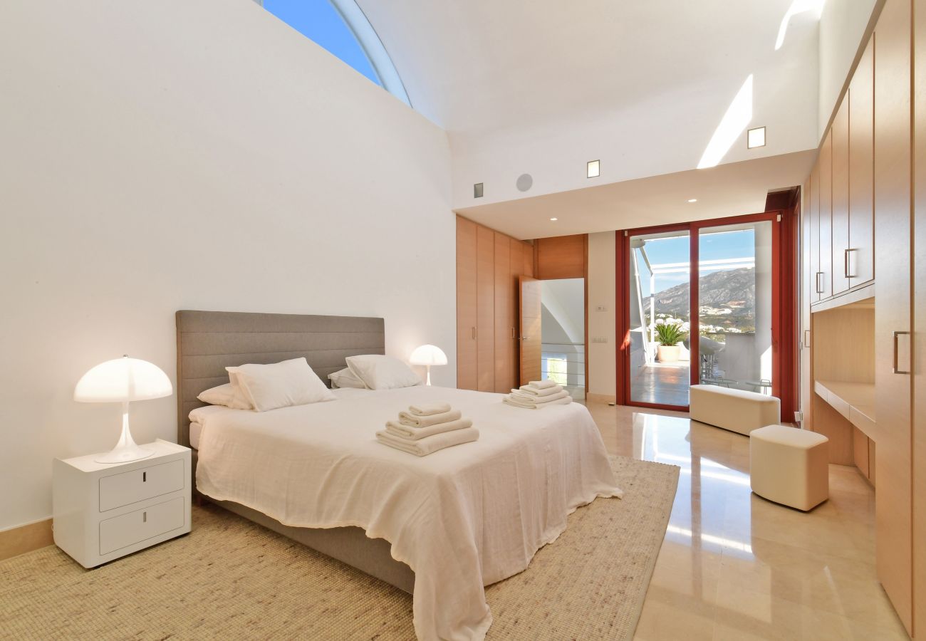 Villa in Marbella - Casa Blanca Marbella - Exclusive Luxury Villa  