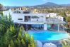 Villa in Marbella - Casa Blanca Marbella - Exclusive Luxury Villa   Villa in Marbella - Casa Blanca Marbella - Exclusive Luxury Villa