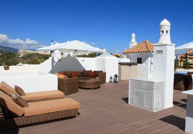  in Estepona - Top del Golf Hills Marbella - Large roof top lounge terrace