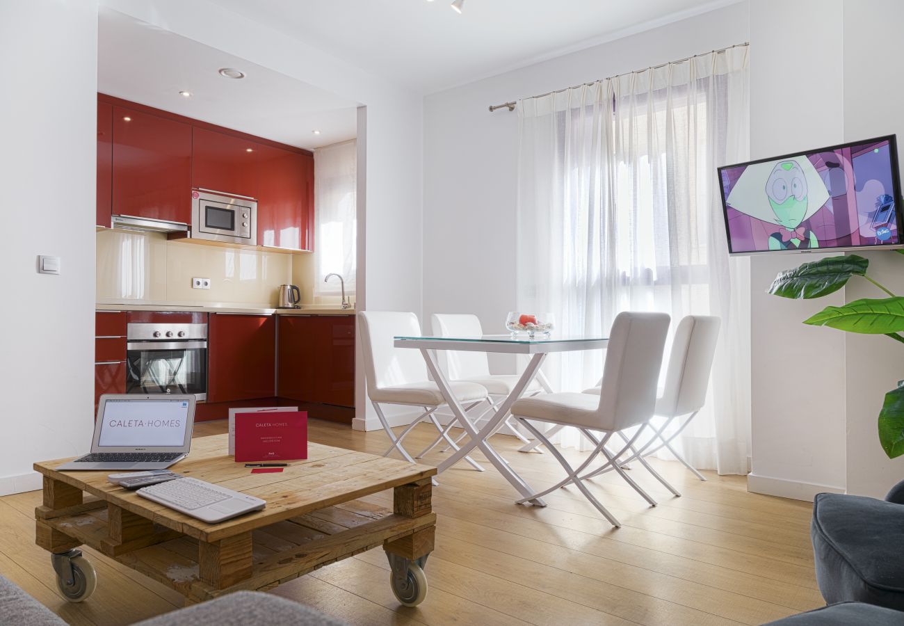 Apartment in Málaga - Pompidou Boutique Apartment with Terrace 1A 