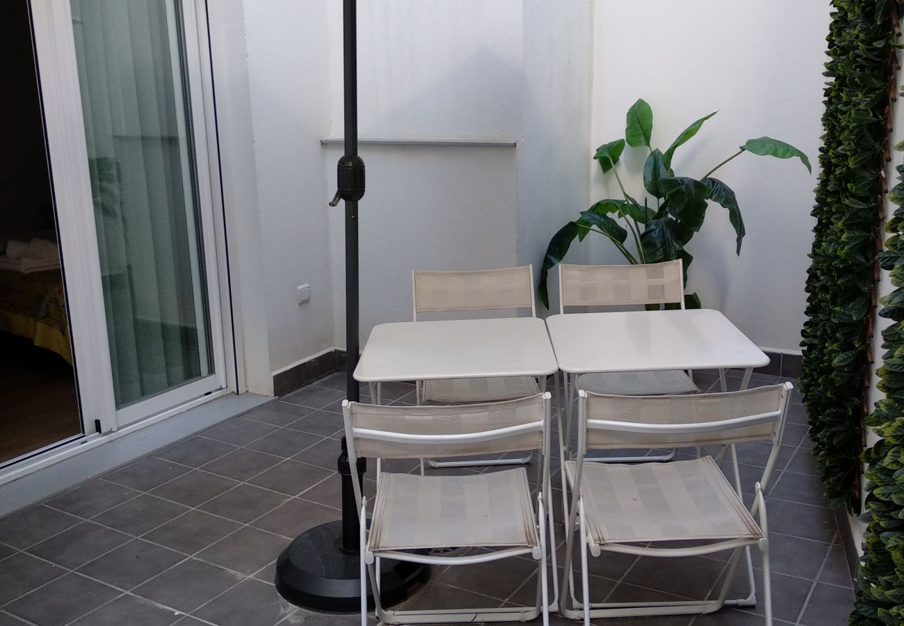 Apartment in Málaga - Pompidou Boutique Apartment with Terrace 1A 
