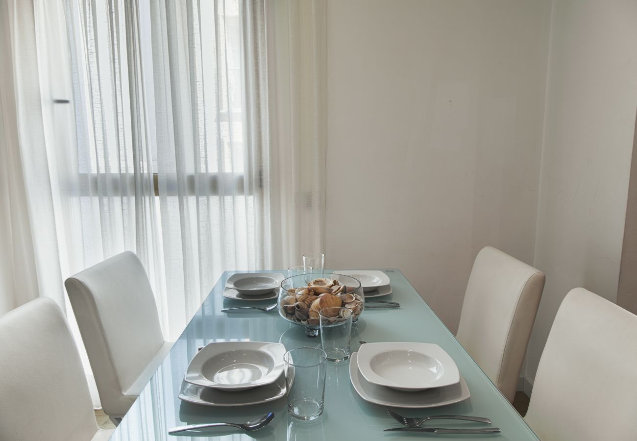 Apartment in Málaga - Pompidou Boutique Apartment with Terrace 1B
