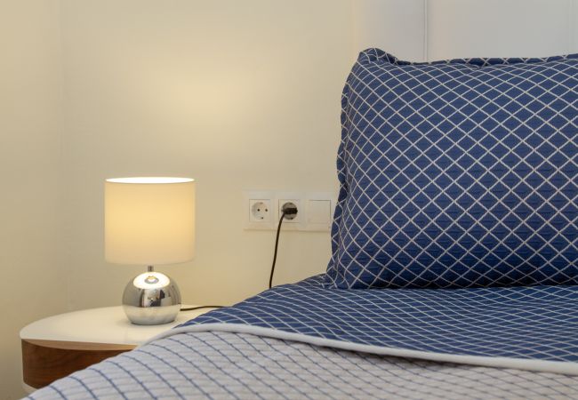Apartment in Torremolinos - Lydia Uno - Exclusive apartment for 8 near beach and restaurants Apartment in Torremolinos - Lydia Uno - Exclusive apartment for 8 near beach and restaurants