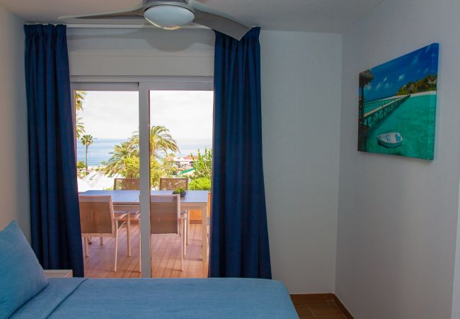Apartment in Torremolinos - Lydia Uno - Exclusive apartment for 8 near beach and restaurants Apartment in Torremolinos - Lydia Uno - Exclusive apartment for 8 near beach and restaurants