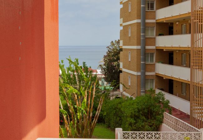 Apartment in Torremolinos - Lydia Uno - Exclusive apartment for 8 near beach and restaurants Apartment in Torremolinos - Lydia Uno - Exclusive apartment for 8 near beach and restaurants