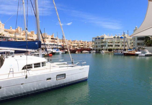 Apartment in Torremolinos - Lydia Uno - Exclusive apartment for 8 near beach and restaurants Apartment in Torremolinos - Lydia Uno - Exclusive apartment for 8 near beach and restaurants